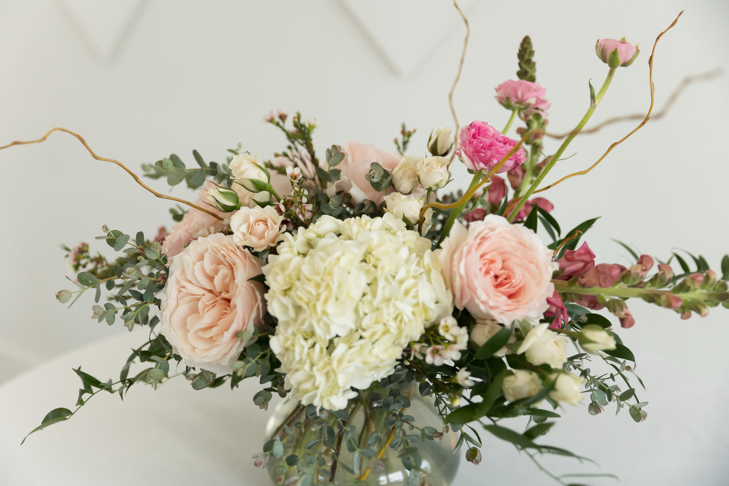 Garden Roses with Hydrangea