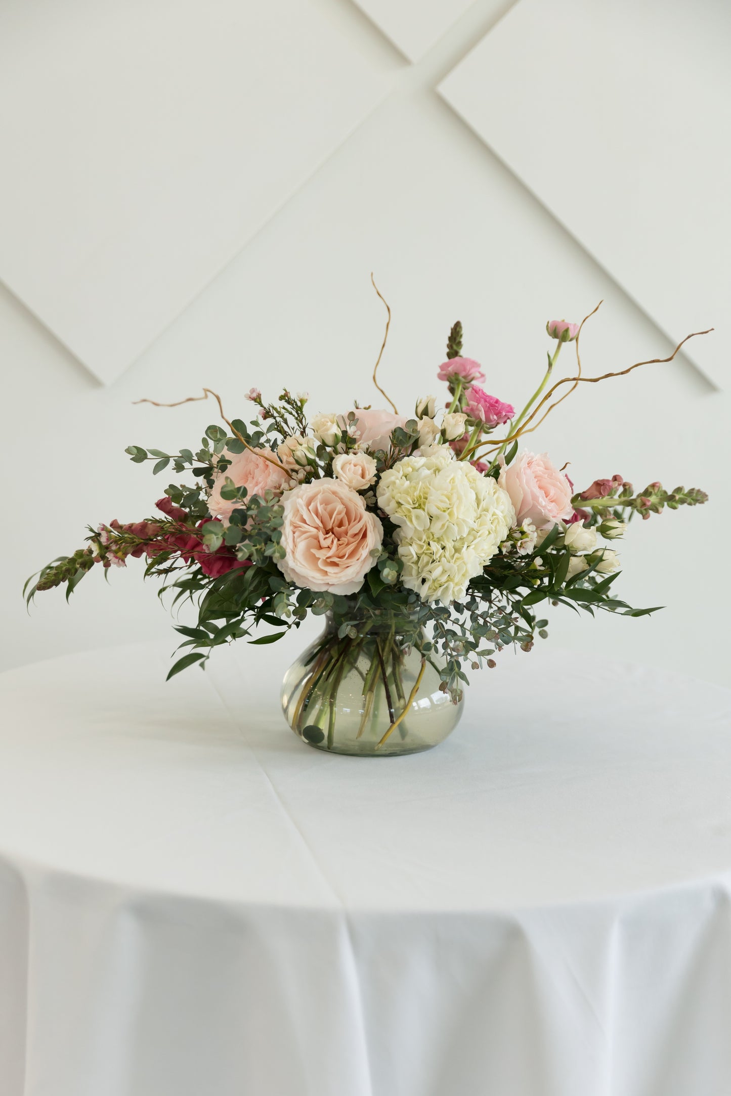 Garden Roses with Hydrangea